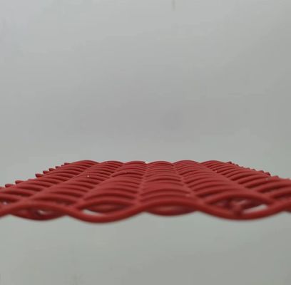 ISO9001 สถาปัตยกรรม เนื้อโลหะ Mesh สีแดงตกแต่งสําหรับห้องแบ่ง