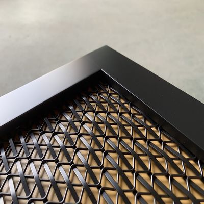 4.5mm ความหนา Mesh สแตนเลส เครื่องประดับไฟฟ้า Grilles สําหรับประตูกระเป๋าเหล็ก