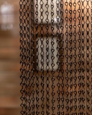 เครื่องกันแมลงจากแหล่งอลูมิเนียมที่มีพื้นที่เปิด 60% และเส้นเส้นวงกว้าง 1.2 มม สําหรับป้องกันแมลงได้หลายครั้ง