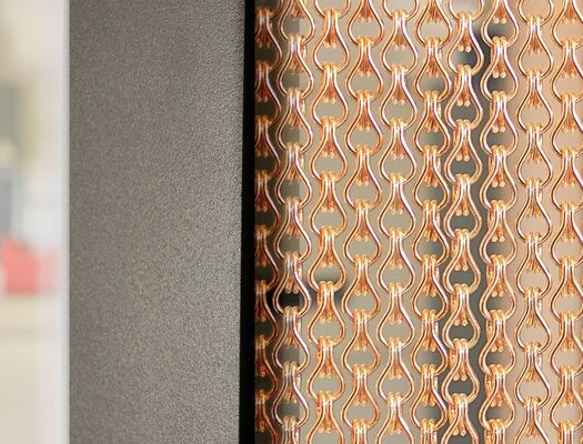 มุ้งลวดโซ่อะลูมิเนียมระยะห่าง 24 มม. พร้อมติดตั้งง่ายและระบายอากาศได้ดีเพื่อป้องกันแมลง