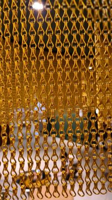 ขนาดโซ่ 12x24 มิลลิเมตร โลมิเนียมโซ่ Fly Screen กับพื้นที่เปิด 60% และเส้น径 1.2 มิลลิเมตรสําหรับการควบคุมการบินที่มีประสิทธิภาพ