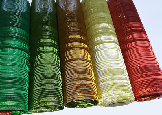 ทาสีทองแดง ISO9001 ภายในลวดตาข่ายกระจกลามิเนตสีเขียว 2m ถึง 2.5m กว้าง