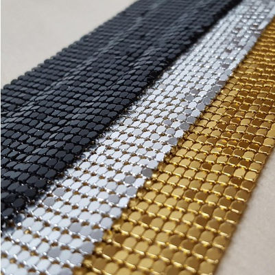 4mm Dia ทออลูมิเนียมโลหะเลื่อมผ้า Antiwear Decor Partition Cladding